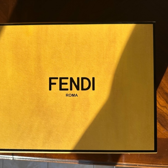 FENDI Pomodorino - Picture 2 of 6